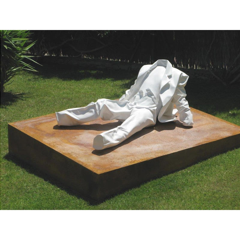 Floor Person: front view
